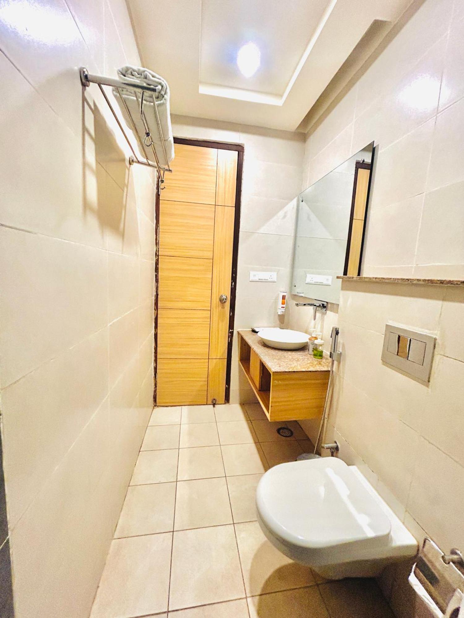 Hotel Aqua Vibes Rishikesh Luaran gambar